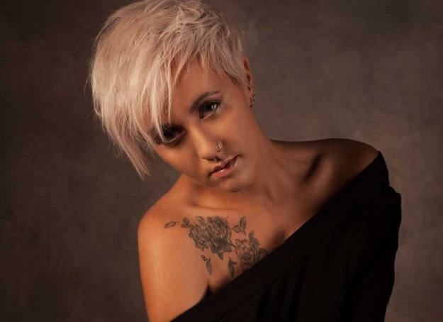 VIDEO Nina Kraljić objavila svoj prvi album
