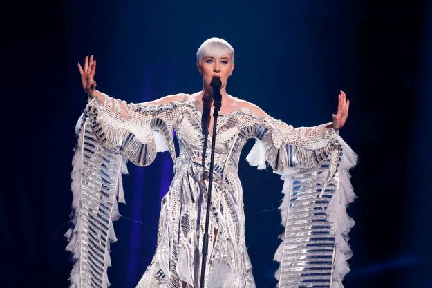 VIDEO Nina Kraljić i službeno proglašena najgore odjevenom na Eurosongu