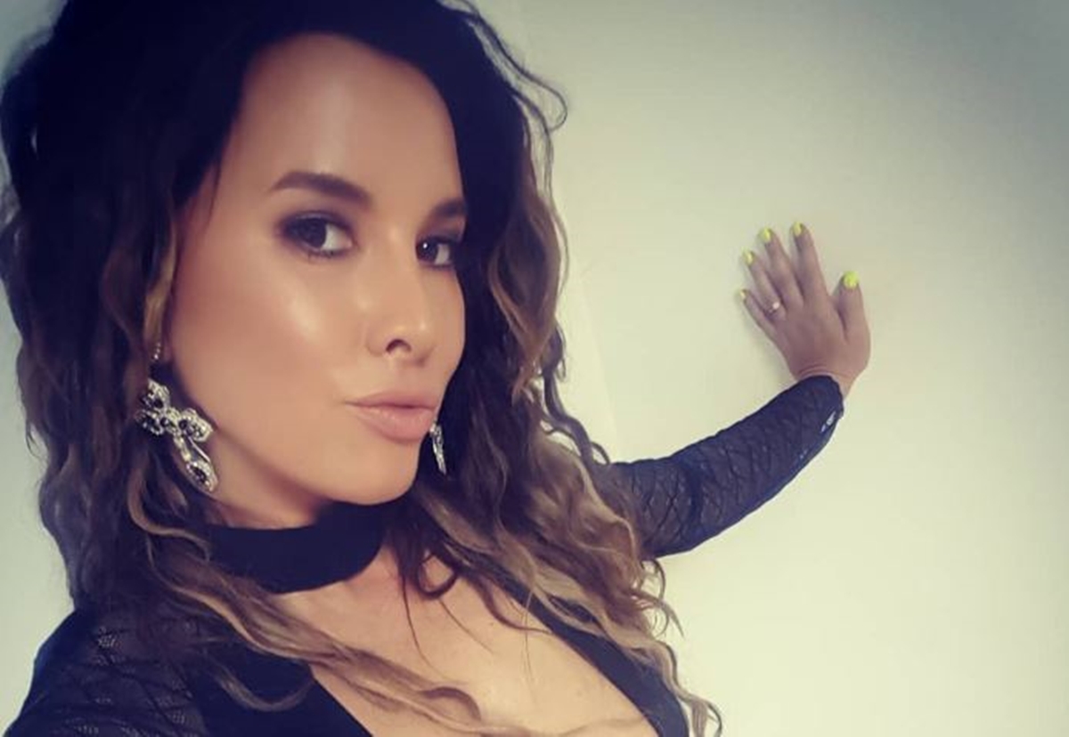 Nives Celzijus pokazala ogroman dekolte: "Kad me sad nije šlogiralo..."