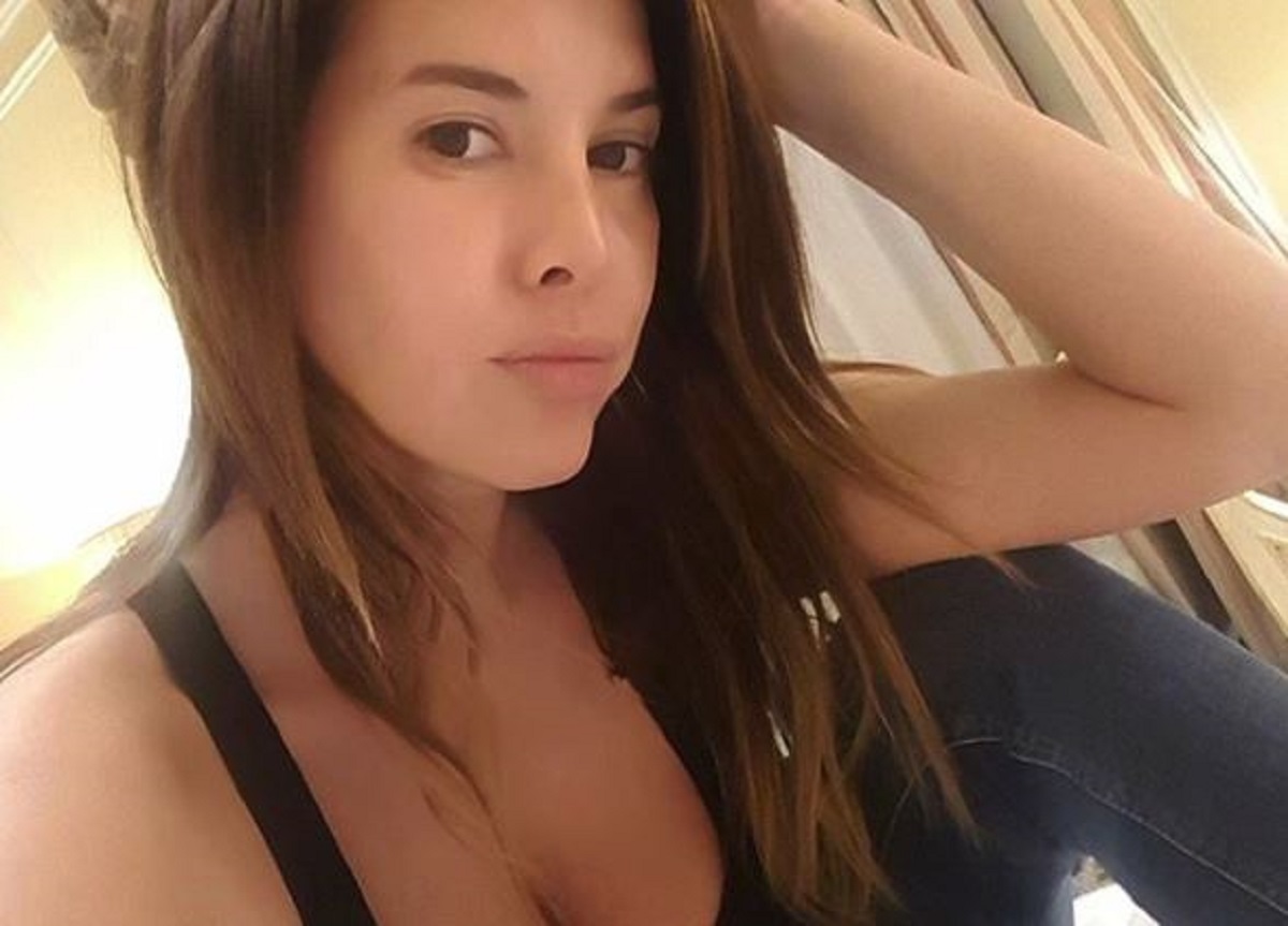 FOTO Nives Celzijus pokazala grudi: "Dođi tatici"