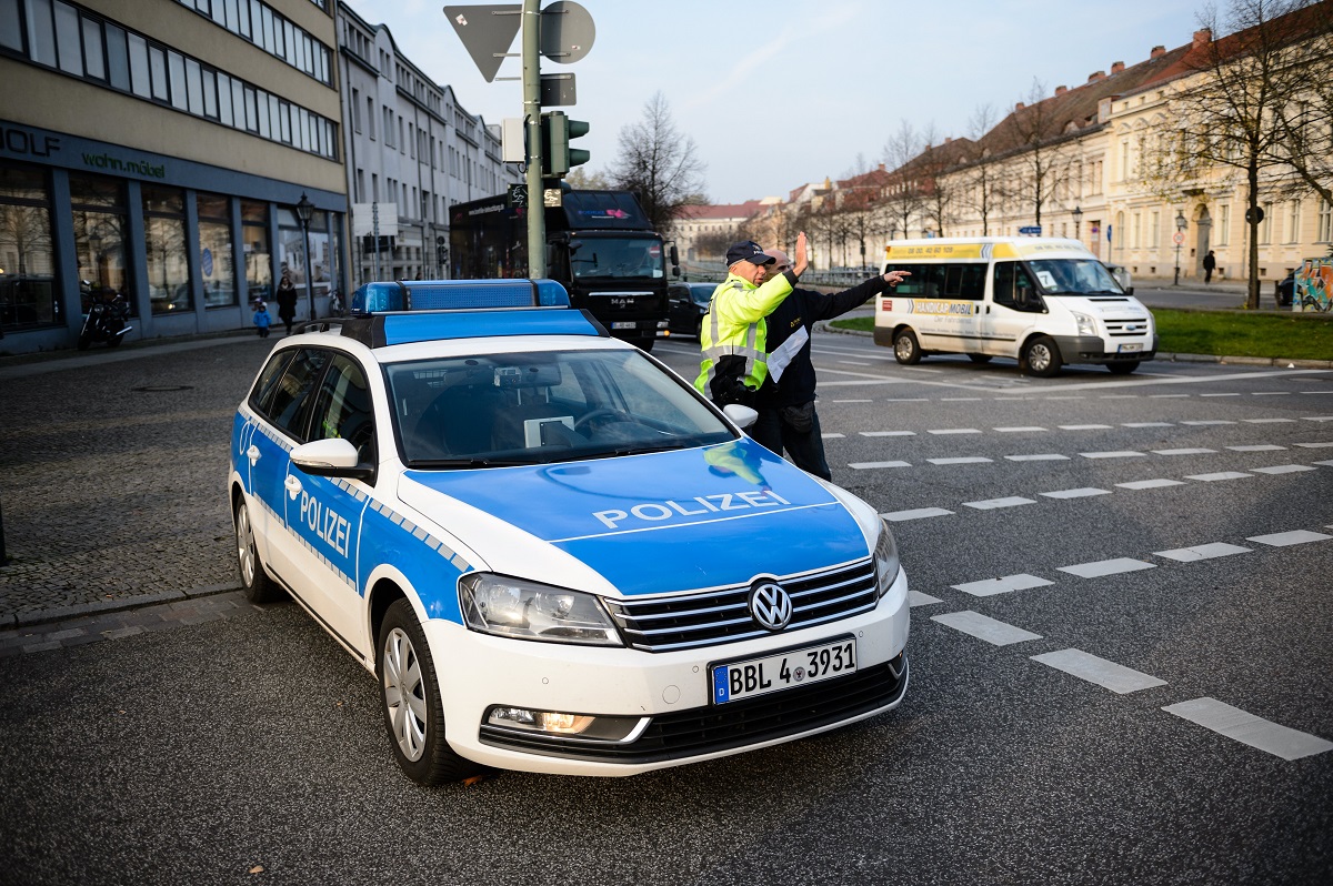 Njemačka policija privela šestoricu Sirijaca: "Pripremali su napad oružjem ili eksplozivom"
