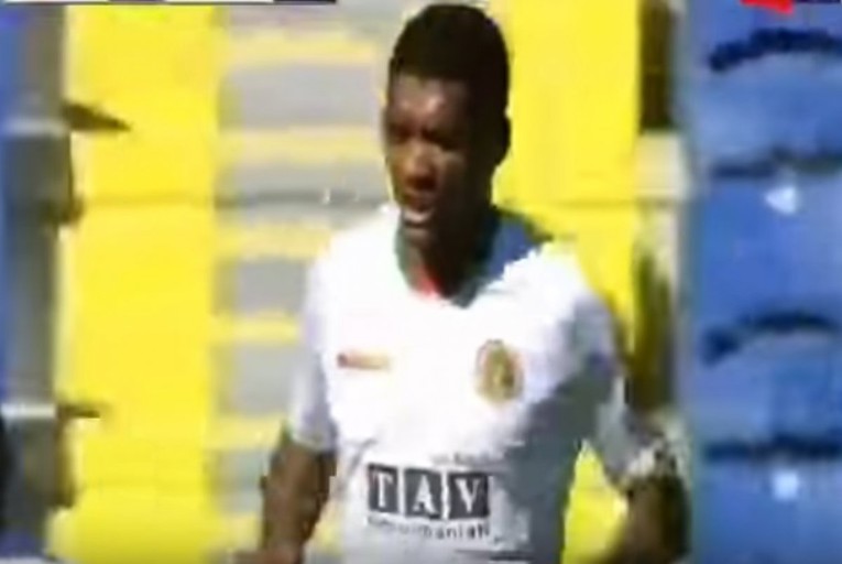 Dinamo u utrci s Rijekom drže suci, dok njegov otpadak zabija kao na traci u puno jačoj ligi