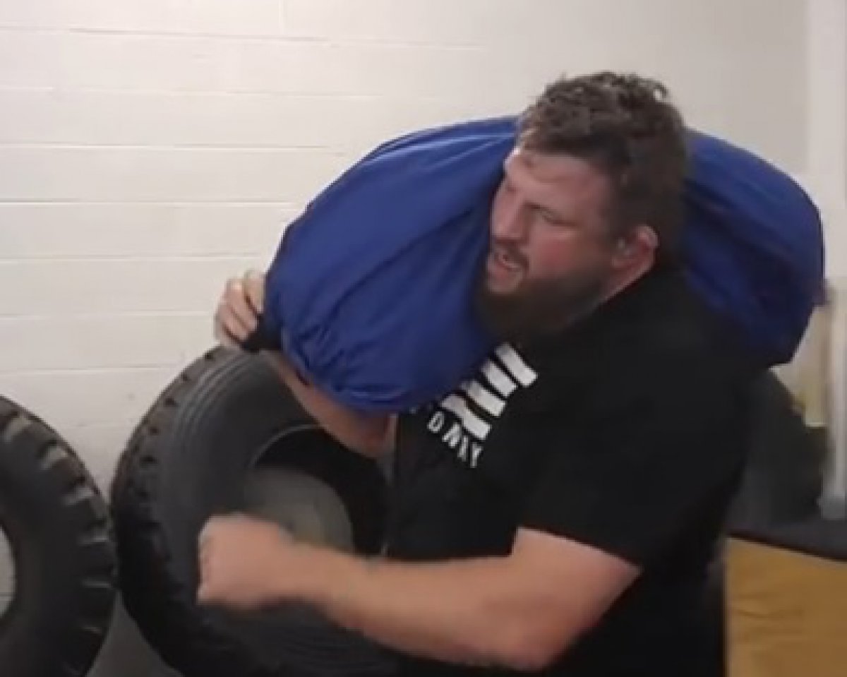 Pogledajte kako se Roy Nelson priprema za Cro Copa