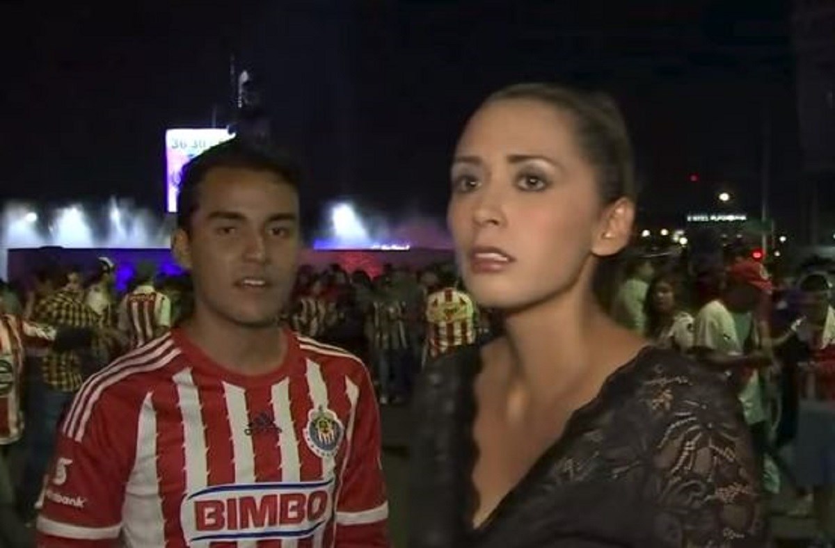 Atraktivnu novinarku Fox Sportsa tijekom javljanja uživo uhvatio za pozadinu, nije mu ostala dužna