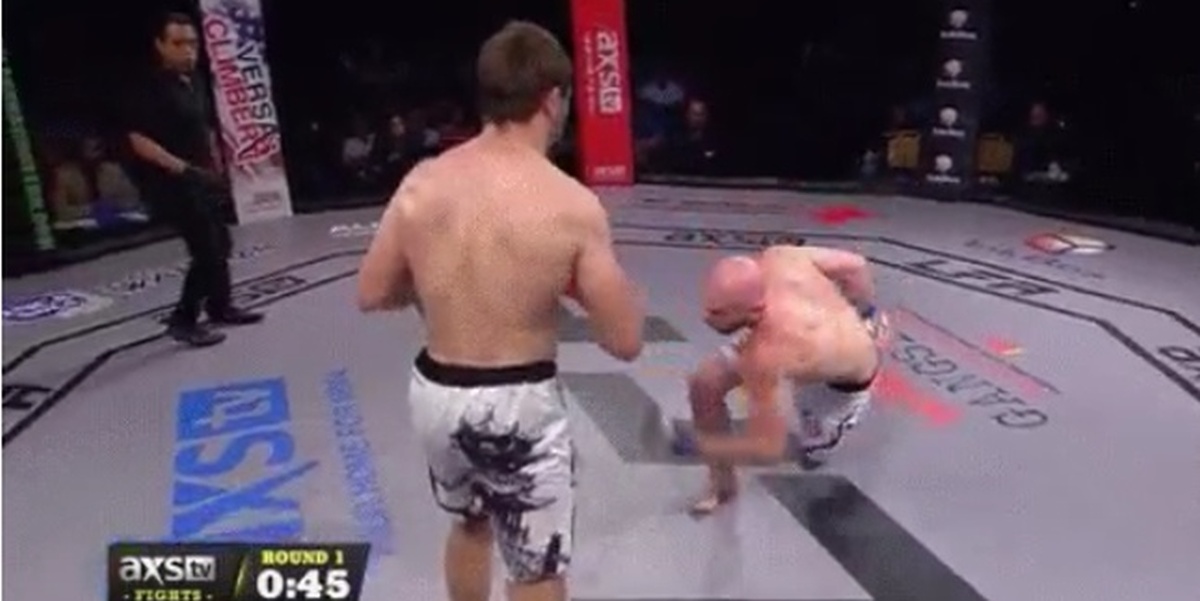 Je li ovo najgori pokušaj kružnog udarca u povijesti MMA-a?