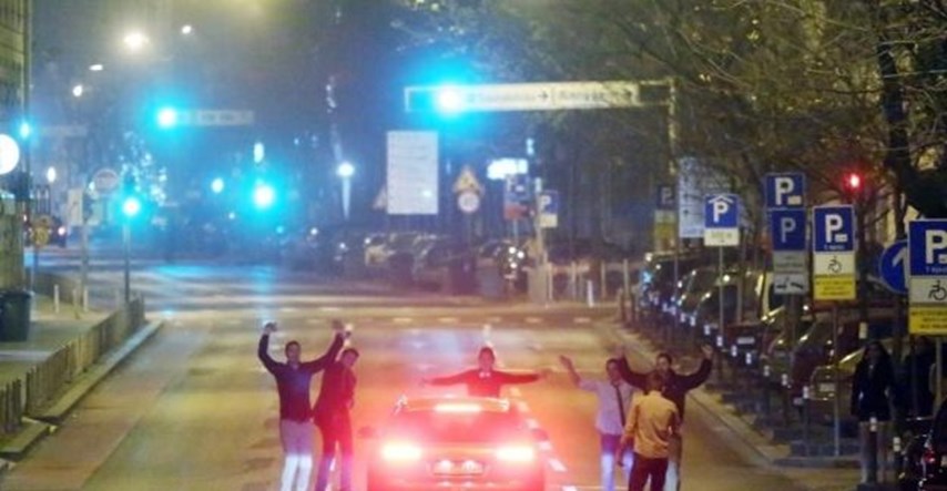Ulazak u novu godinu slavili zaustavljajući automobile nasred zagrebačke Ulice kralja Držislava