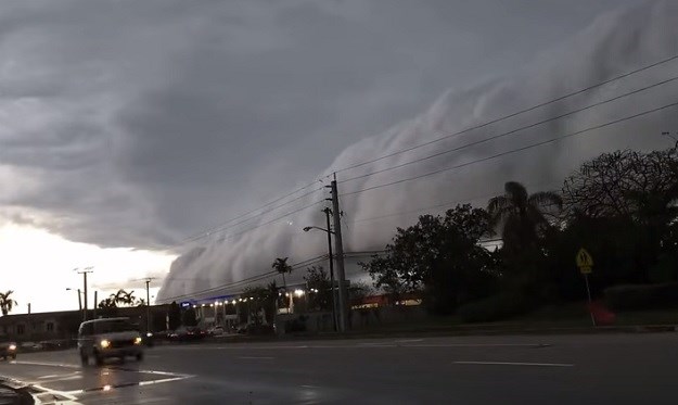 VIDEO Kao u filmovima katastrofe: Golemi oblak na Floridi prestrašio građane