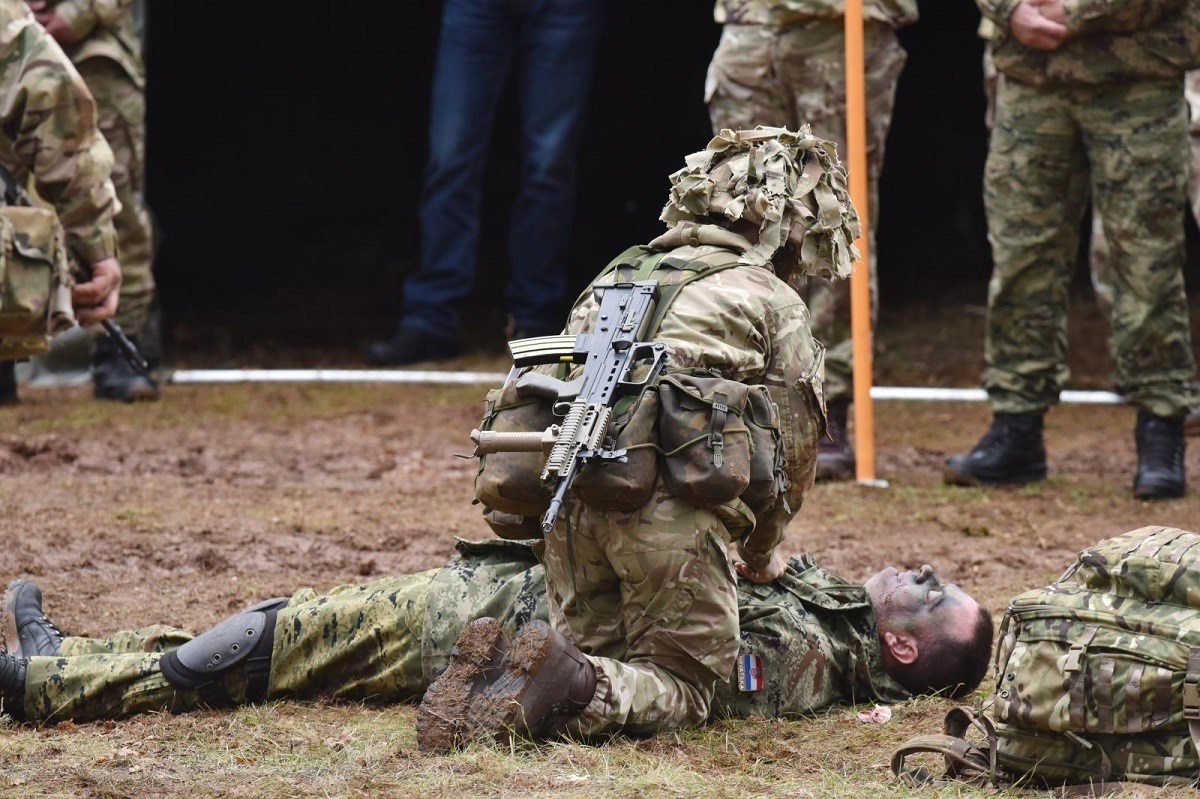 Četiri hrvatska vojnika zbog pijanstva potjerana iz misije NATO-a, među njima i vojni kapelan