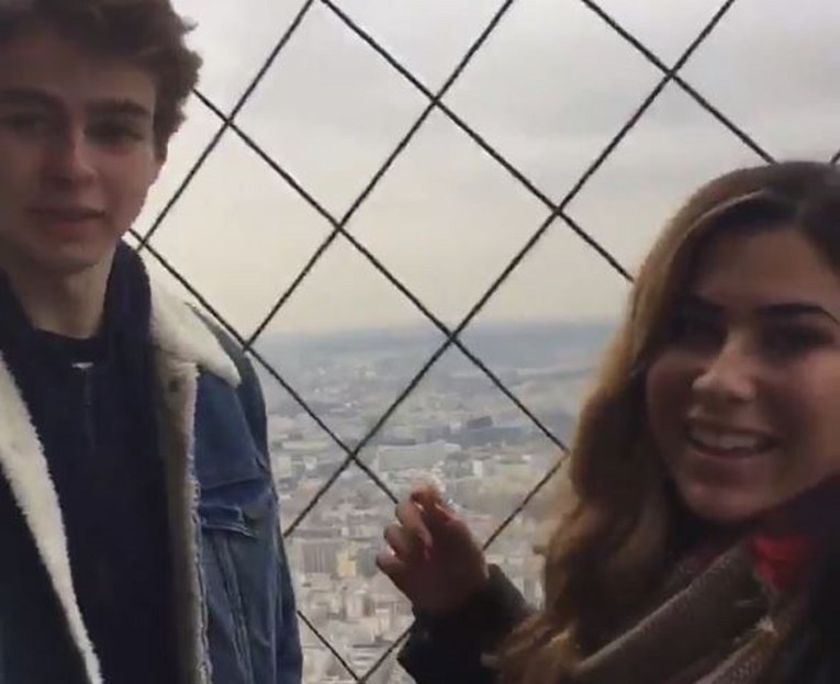 VIDEO Poljubila stranca u Parizu, pokrenula potragu za njim na Twitteru, a kraj priče mnoge je razočarao