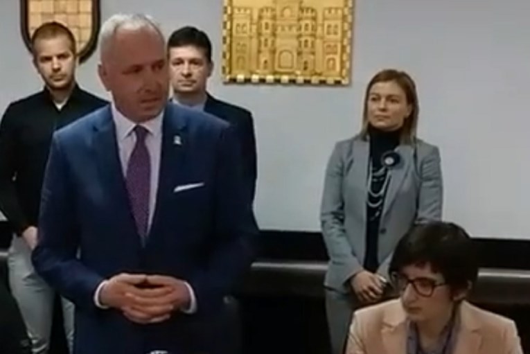 VIDEO Teško bolesni gradonačelnik Splita zatražio hitnu intervenciju zbog Karepovca