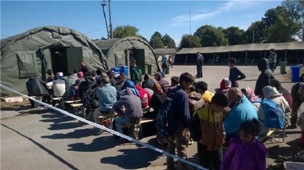 DIP omogućio biračima koji rade na prihvatu izbjeglica u Opatovcu glasanje na licu mjesta