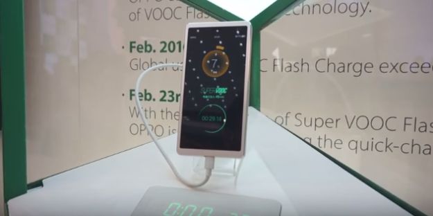 Nećete stići ni popiti kavu: Ovaj smartphone napuni se neviđenom brzinom