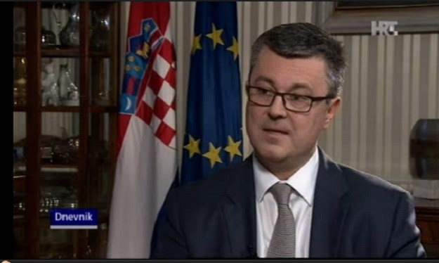 Orešković: Tečaj švicarca ostaje fiksiran, a 2017. uvodimo porez na nekretnine