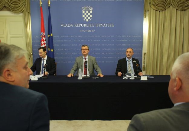 Premijer i ministri s braniteljima raspravljali o stajalištu Hrvatske prema pregovorima Srbije i EU