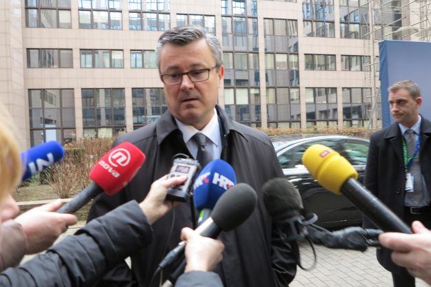 Orešković se u Bruxellesu sastao s Orbanom i Cerarom, razgovarali o migrantskoj krizi