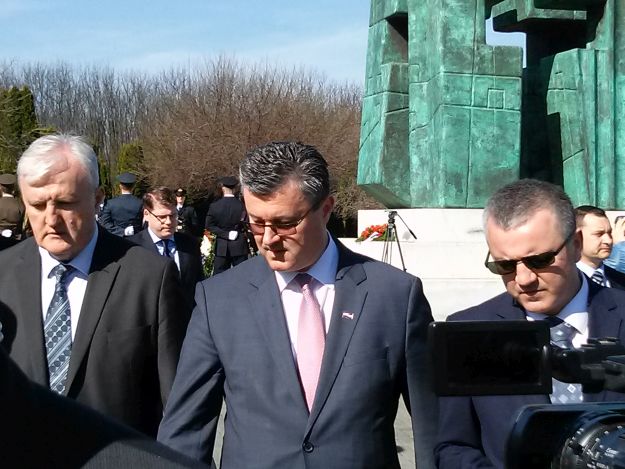 Orešković odgovorio na Karamarkove prijetnje: Ja sam premijer i tu sam za hrvatski narod
