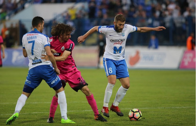 Osijek iz penala slomio Lokomotivu i izjednačio se s Hajdukom