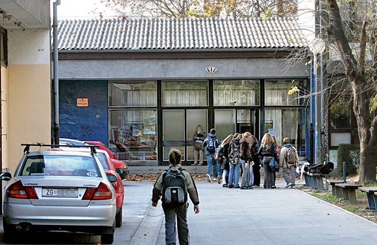 Dva učenika godinama teroriziraju školu u Zagrebu, roditelji očajni: "Čekamo da se dogodi nešto strašno"
