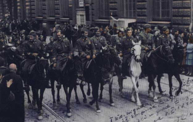 Impresivne fotografije oslobođenja Zagreba: Pogledajte kako su Zagrepčani dočekali partizane