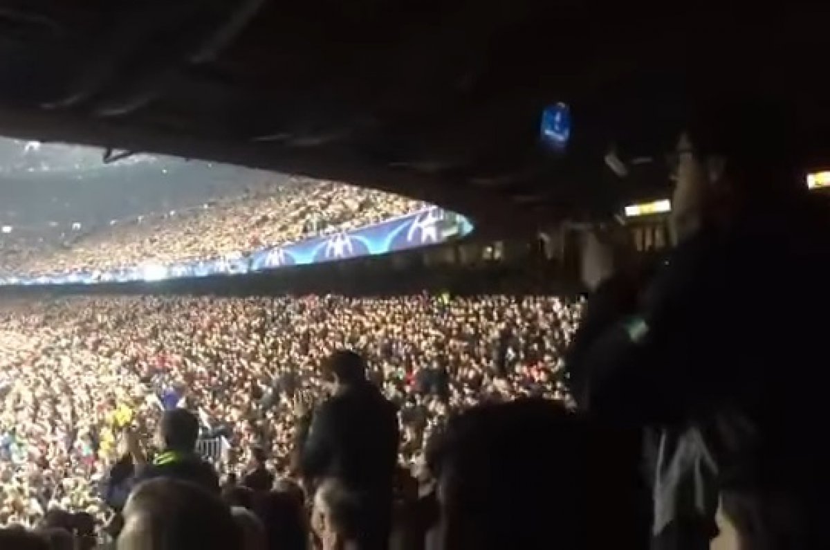 Navijači Barcelone donedavno su mu zviždali, a sinoć su ga nagradili ovacijama