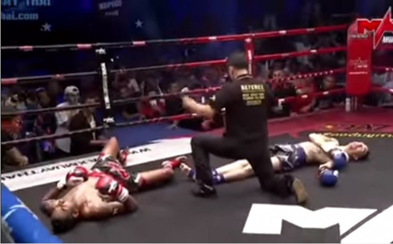 Ovo morate vidjeti: Dvostruki nokaut UFC veterana i njegovog protivnika u Muay Thai borbi
