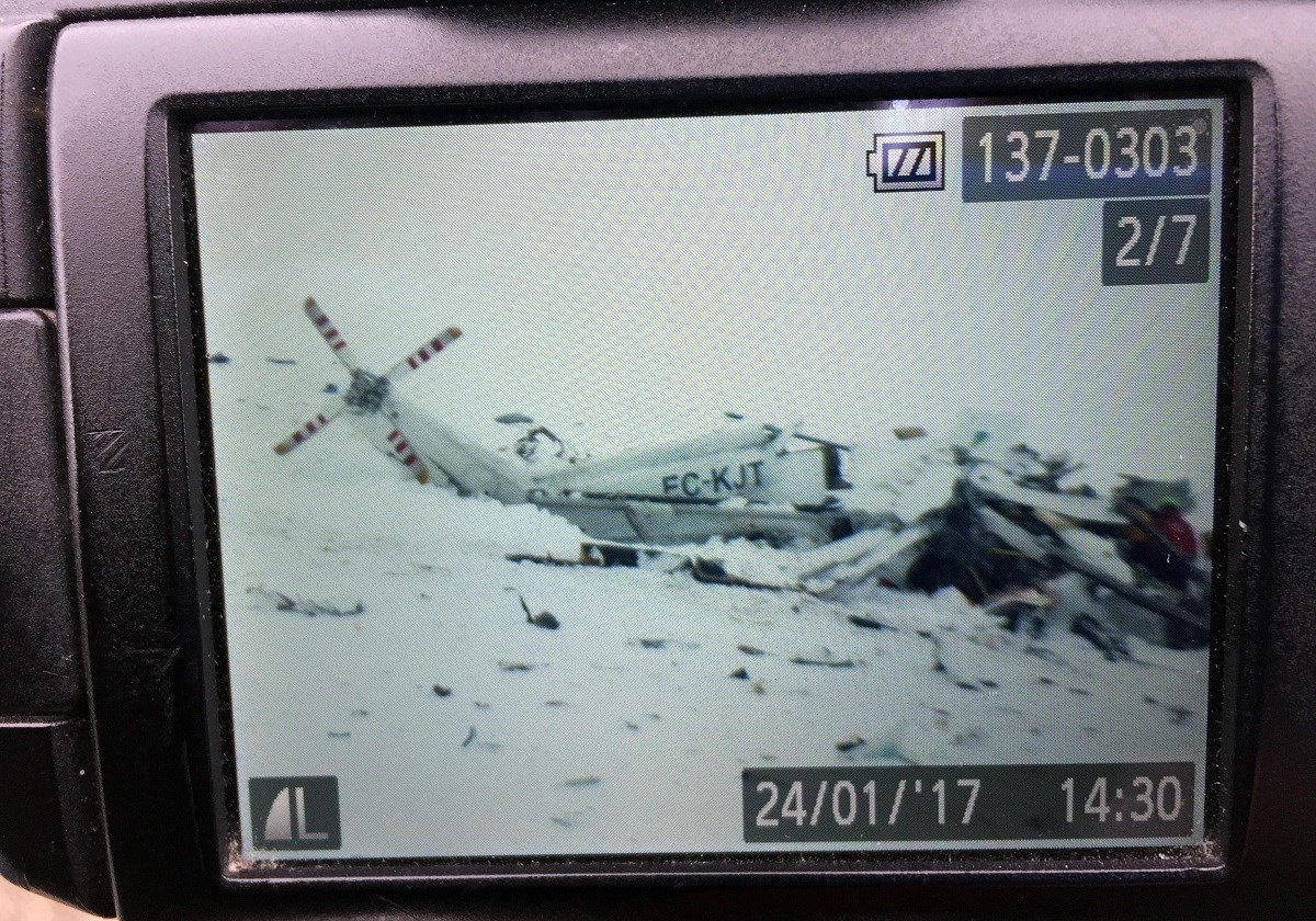 Svih šest osoba poginulo u padu helikoptera u Italiji, tijela bila razasuta po snijegu