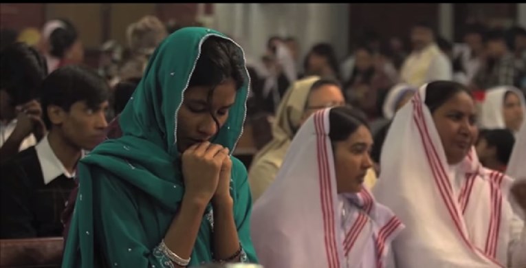 Napadi na kršćane u Pakistanu: Tinejdžer zamalo nasmrt pretučen zbog optužbe da je spalio Kuran