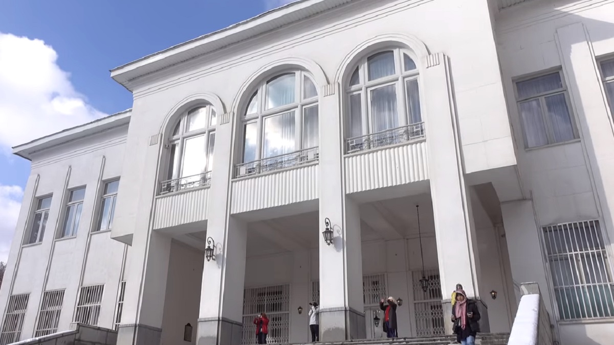 Muškarac s nožem pokušao ući u iransku predsjedničku palaču, zaštitari ga upucali