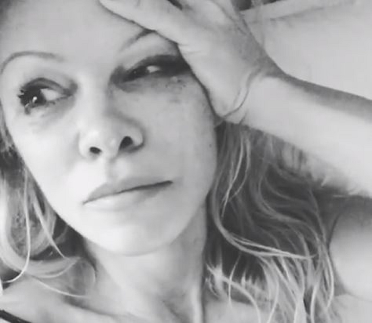 VIDEO Pamela Anderson oprostila se od Hugha Hefnera na način koji nitko nije očekivao
