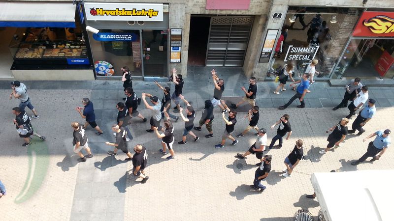 Policija u pripravnosti: Navijači PAOK-a marširali  Zagrebom, Boysi najavili dolazak na utakmicu Lokomotive