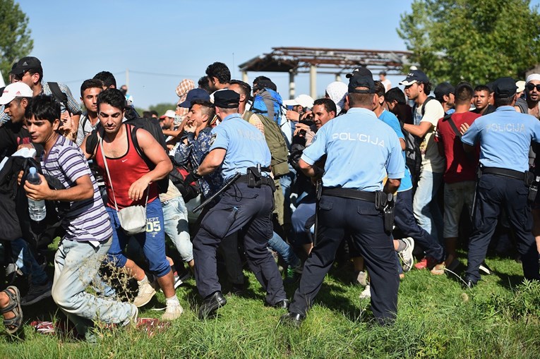 DORH primio teške optužbe zbog MUP-a: Policija je nasilna nad migrantima i skriva dokaze