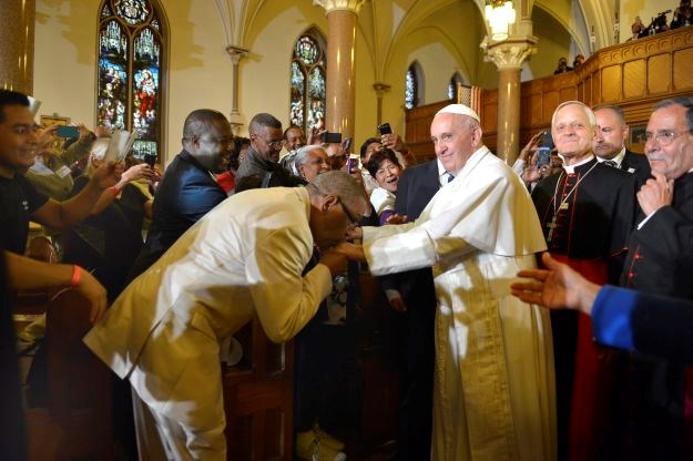 Papa otkantao američke političare da bi otišao blagosloviti obrok beskućnicima