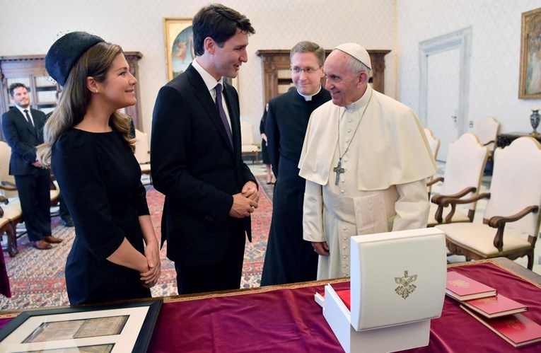 Kanadski premijer s papom pričao o žrtvama zlostavljanja za koje je odgovorna Katolička crkva