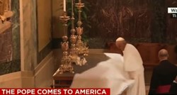 Snimka je lažna: Papa Franjo ipak nije genijalni mađioničar