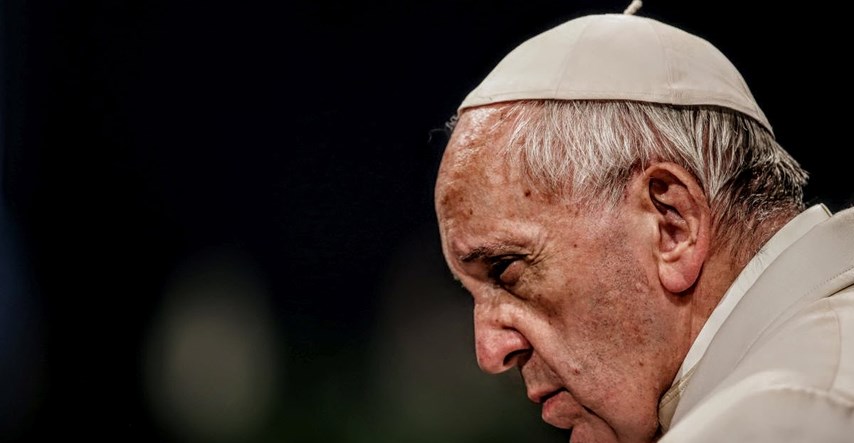 Papa je u Čileu branio biskupa optuženog za zataškavanje pedofilije, a žrtve nazvao klevetnicima. Zašto?