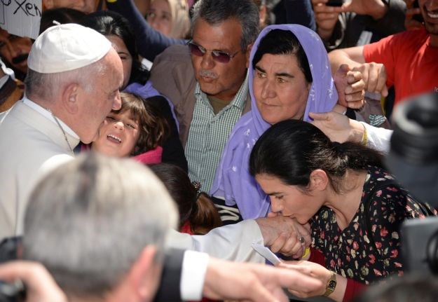 Papa Franjo snimio video izbjeglicama: Previše vas puta nismo prihvatili, oprostite nam