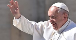Papa progovorio o "majci svih bombi", kaže da se srami