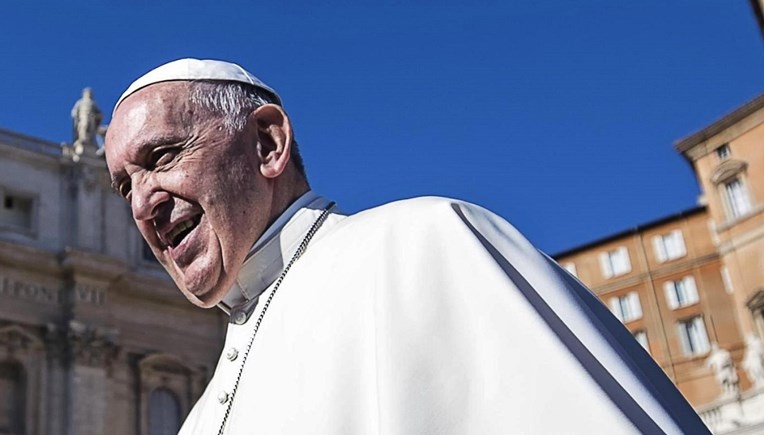 Papa Franjo: Eutanazija je uvijek pogrešna, ali...
