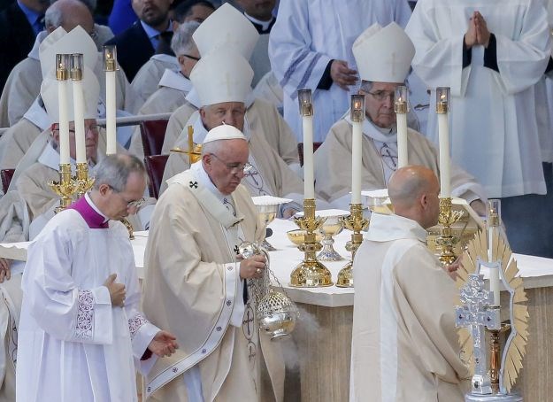 Papa pohvalio napore biskupa da riješe problem pedofilije, žrtve bijesne: "Nisu napravili ništa"