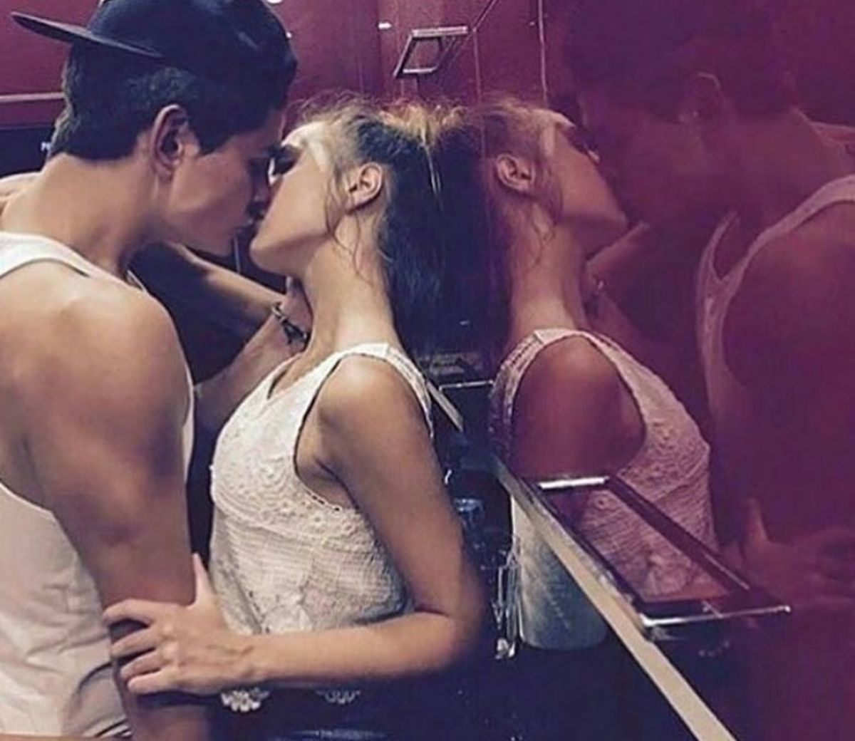 Velika laž u pornićima: Ne samo da vas varaju, nego vam mogu totalno uništiti seksualni život