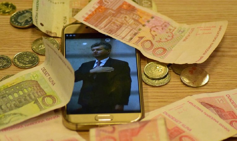 Kako izbjeći Kujundžićev porez na mobitele? Jednostavno - bježite iz Hrvatske