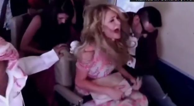 Veliko otkriće za sve naivce: Paris Hilton je znala za podvalu u avionu