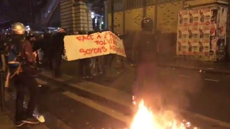 VIDEO Kaos na ulicama Pariza, neredi se proširili do centra grada