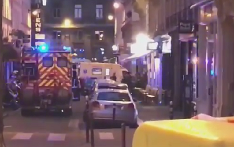 NAPAD NOŽEM U PARIZU Jedna osoba ubijena, pet ranjeno. Ubijen i napadač