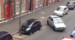 VIDEO Pola sata patnje: Morate vidjeti najgore parkiranje ikad