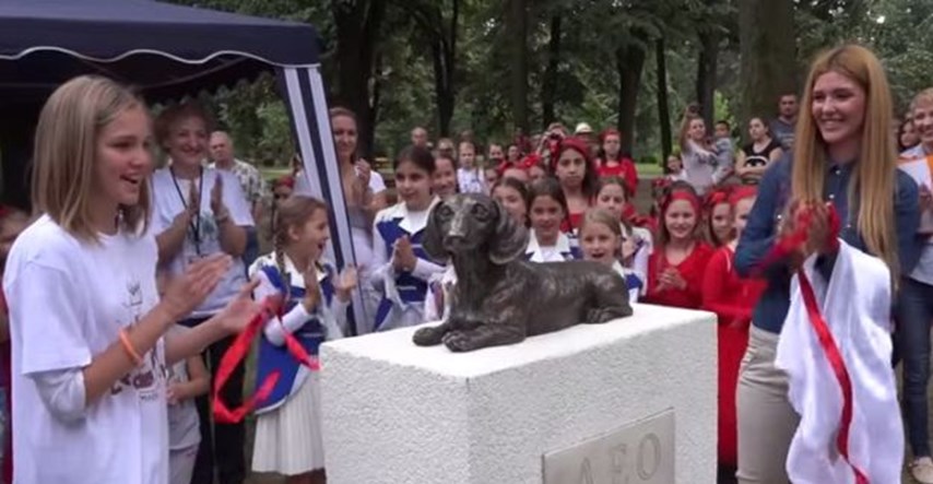Jazavčar Leo, koji je dao život da bi spasio djevojčicu, dobio je svoj spomenik