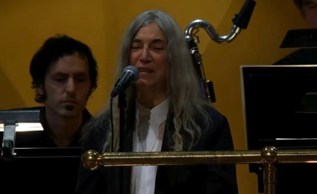 VIDEO Bob Dylan nije se pojavio na dodjeli Nobela, njegovu pjesmu otpjevala Patty Smith