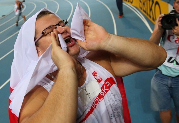 Poljak postao svjetski prvak, napio se i zlatnom medaljom platio taksi