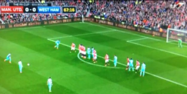 Pogledajte kako je majstor Payet iz slobodnjaka šokirao Old Trafford