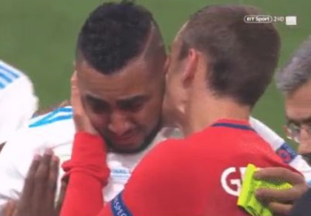 OSTAJE BEZ SP-a? Najbolji igrač Marseillea ozlijeđen, Griezmann ga tješi poljupcem